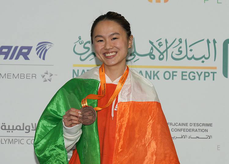 Maxine Isabel Esteban remporte la médaille d'or au championnat senior
