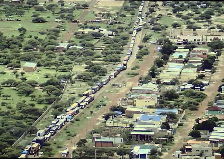 Convoyage de marchandises au Niger