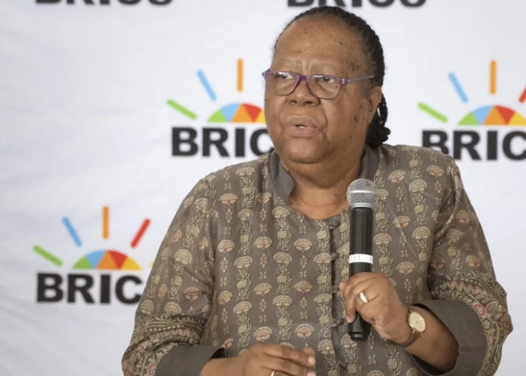 Naledi-Pandor-la-ministre-sud-africaine-des-Affaires-Étrangères
