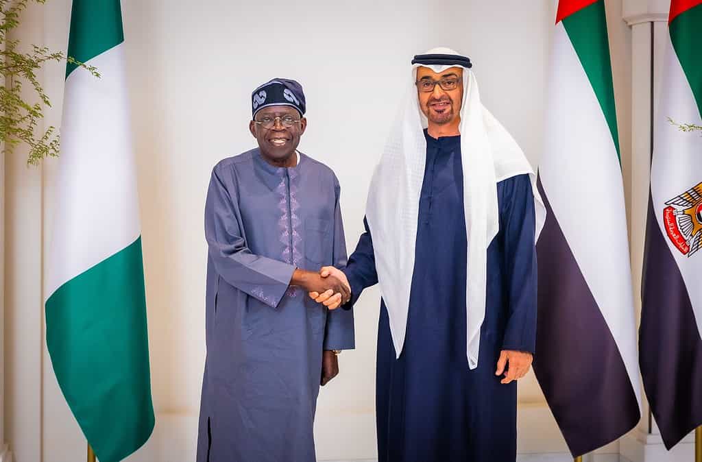 Le président du Nigéria, Bola Ahmed Tinubu, et le président des Émirats arabes unis, Mohamed bin Zayed Al Nahyan