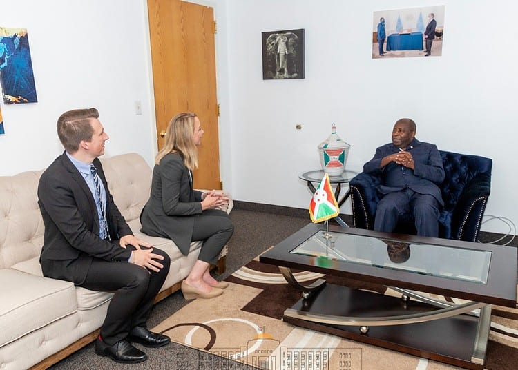 Le Chef de l’Etat burundais, Evariste Ndayishimiye, et une délégation de l’entreprise SpaceX