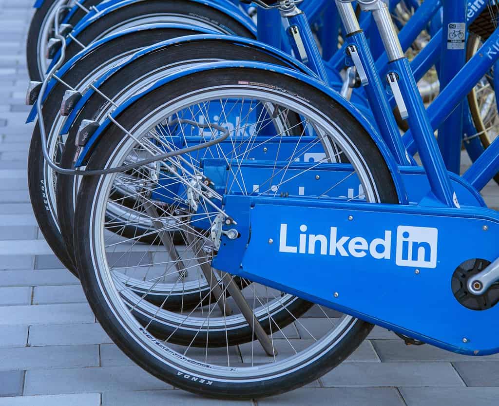 Des vélos de Linkedin dans un parking de Mountain View, California, USA (Photo: Greg bulla)