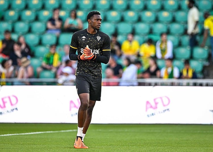 Yahia FOFANA of Angers warming up prior to the French Ligue 1 Uber Eats soccer match between Nantes and Angers SCO at Beaujoire Stadium on June 3, 2023 in Nantes, France. (Photo by Baptiste Fernandez/Icon Sport)