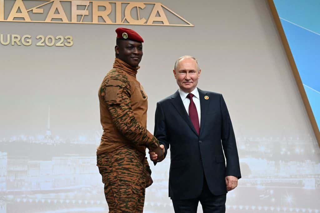 Sahel : Les instructeurs russes seront de plus en plus nombreux au Burkina Faso (Sergueï Lavrov)