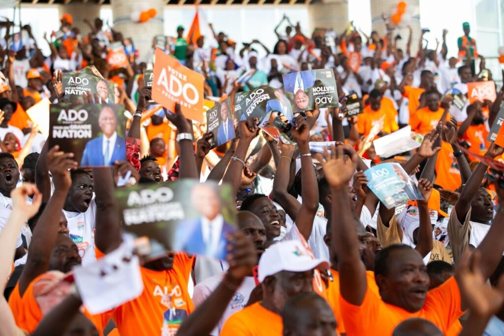 À Treichville, transporteurs et commerçants affichent leur soutien à Ouattara