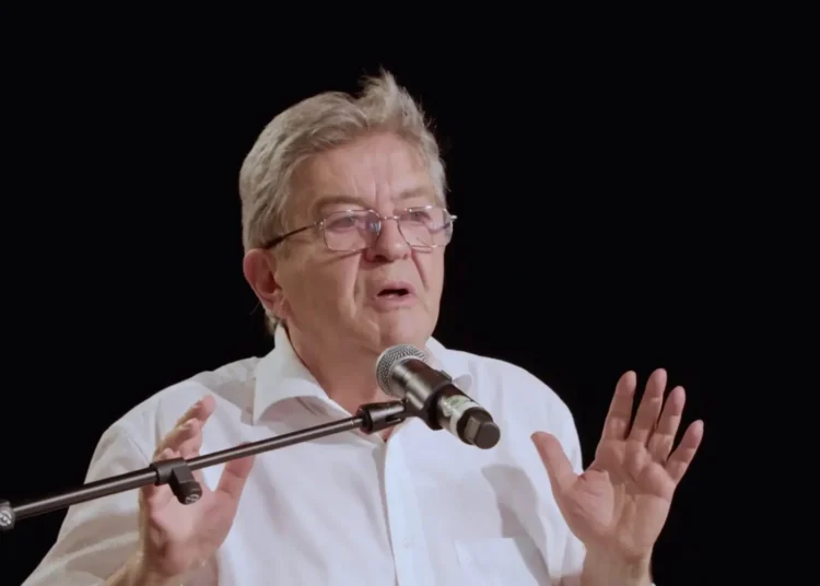 Côte d’Ivoire–France : Abidjan hausse le ton après les critiques de Jean-Luc Mélenchon sur la gouvernance ivoirienne