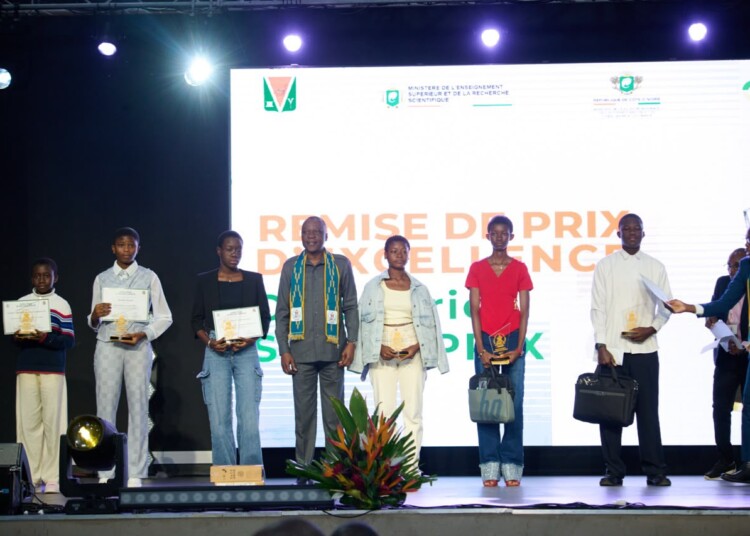 Bouaké récompense ses meilleurs élèves et relance sa tradition d'excellence scolaire