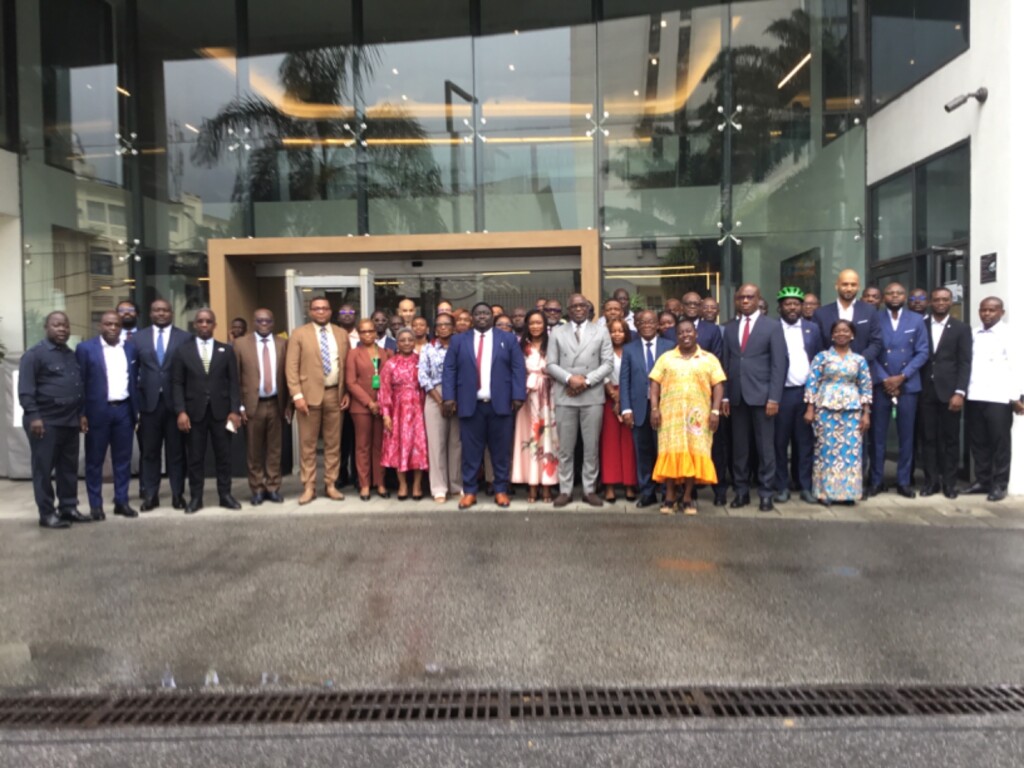 Mobilité électrique : la Côte d'Ivoire renforce son alliance avec le secteur privé pour accélérer la transition énergétique